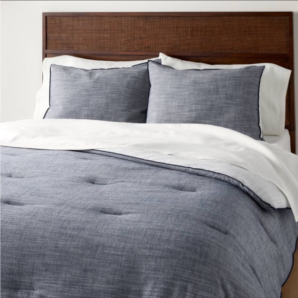 NWT 3pс King Reversible Comforter Set Blue - Hearth & Hand with Magnolia